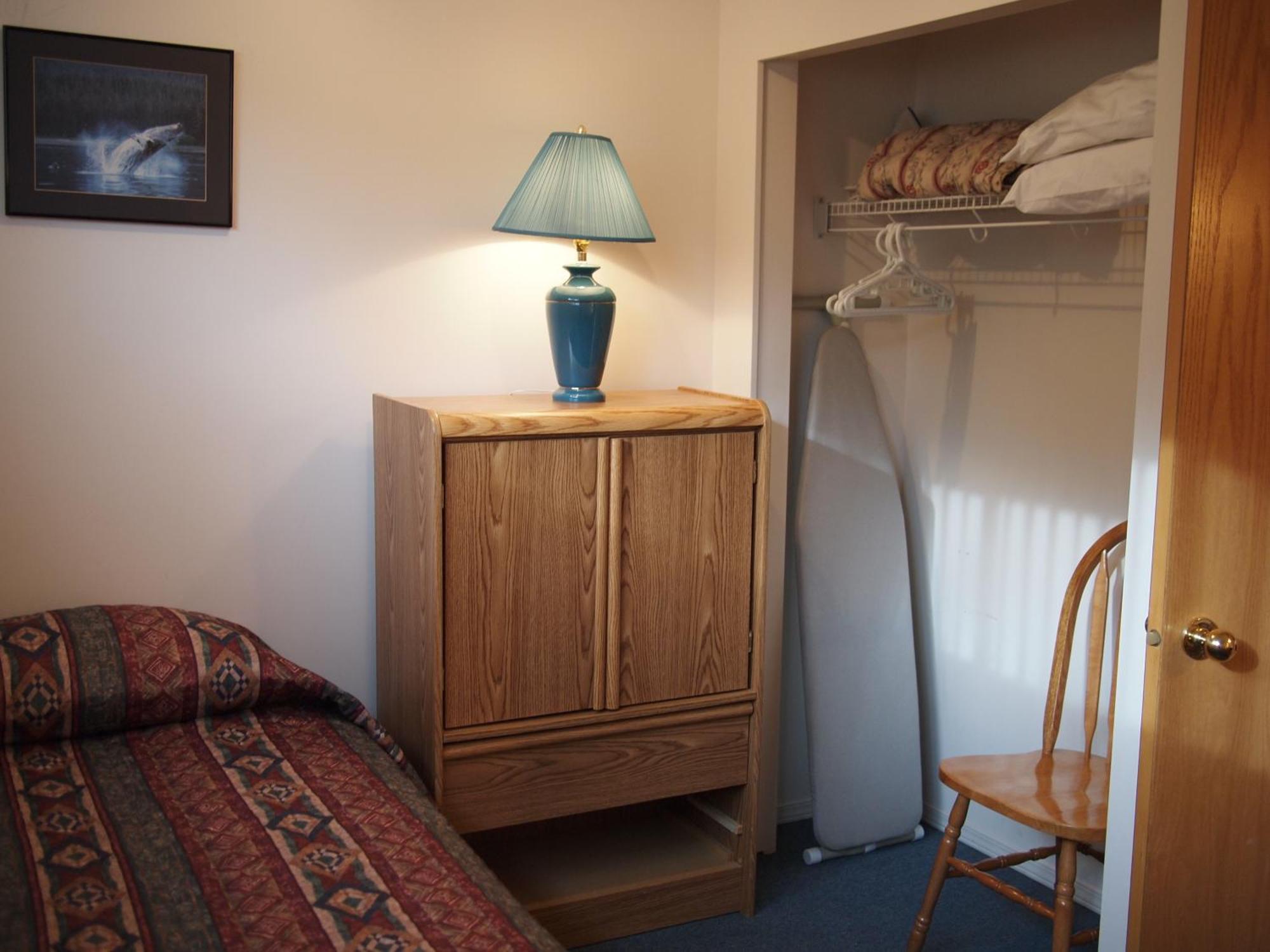 Whale'S Tail Guest Suites Ucluelet Bagian luar foto