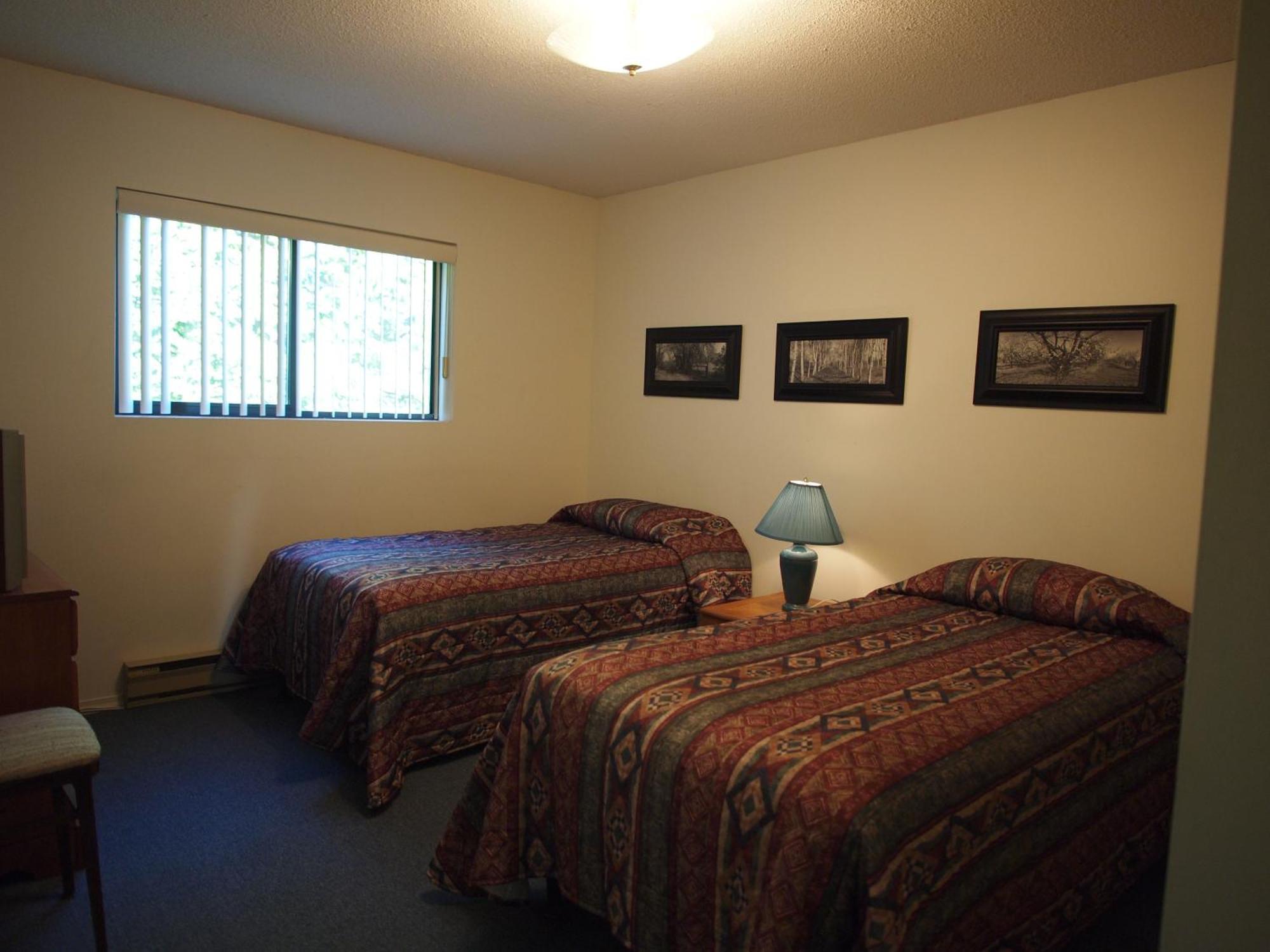 Whale'S Tail Guest Suites Ucluelet Bagian luar foto