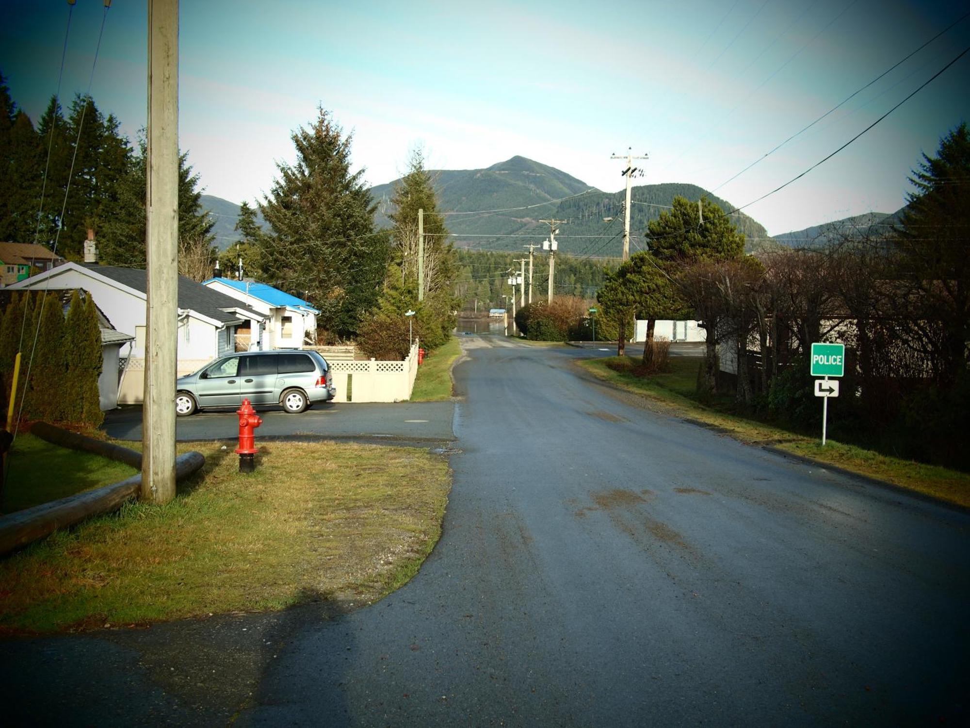 Whale'S Tail Guest Suites Ucluelet Bagian luar foto